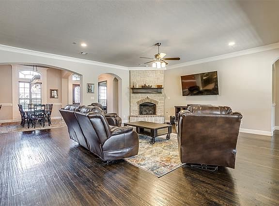 5th image of 101 Parc Oaks Dr