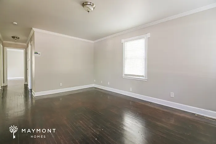 2139 Charles St — Photo 9