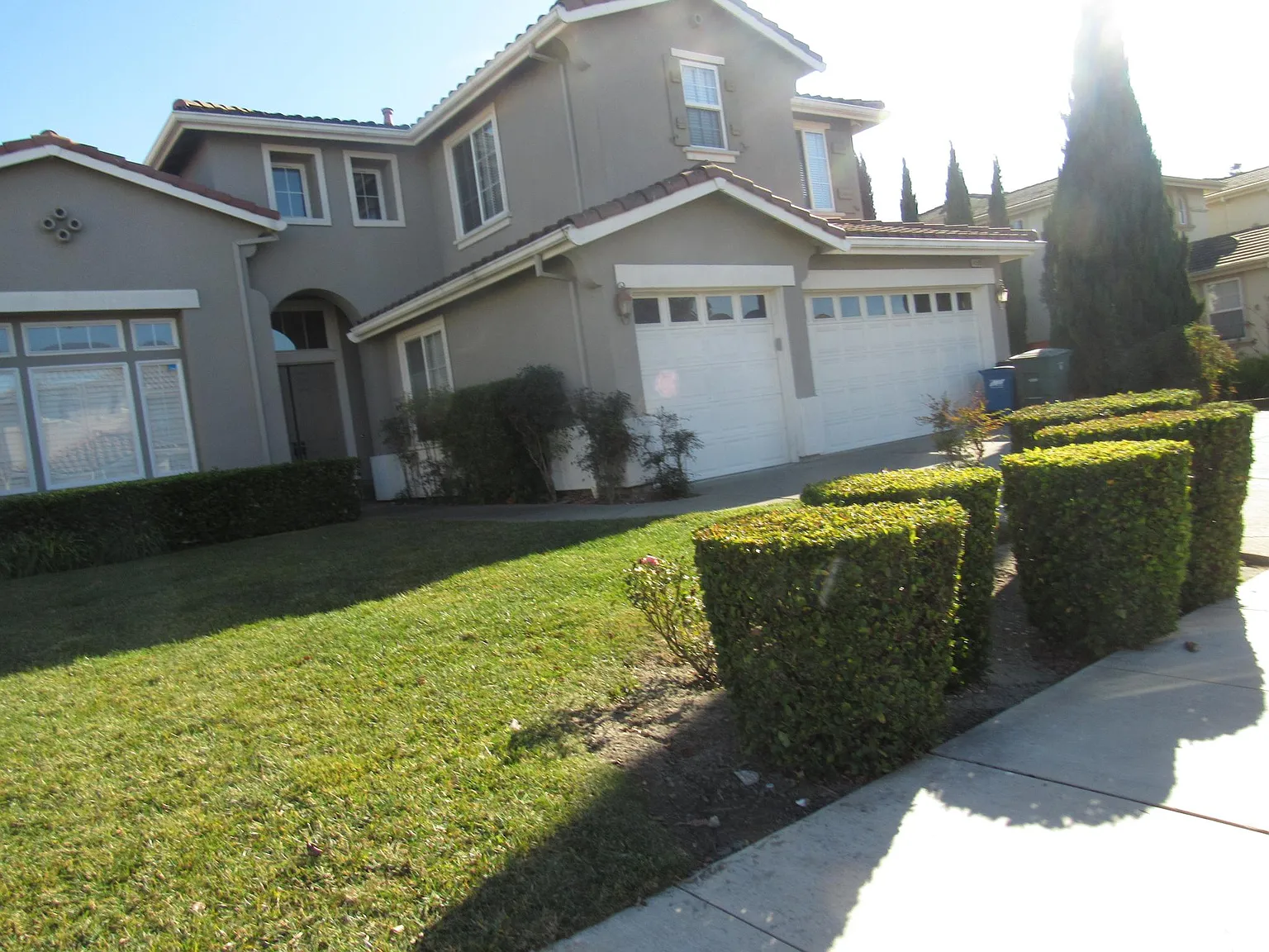 5 bed, 3198 sqft, $5,500 — Photo 2