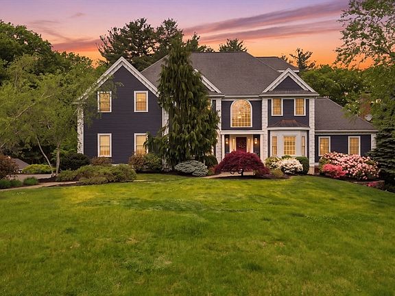 5th image of 20 Tarbox Ln