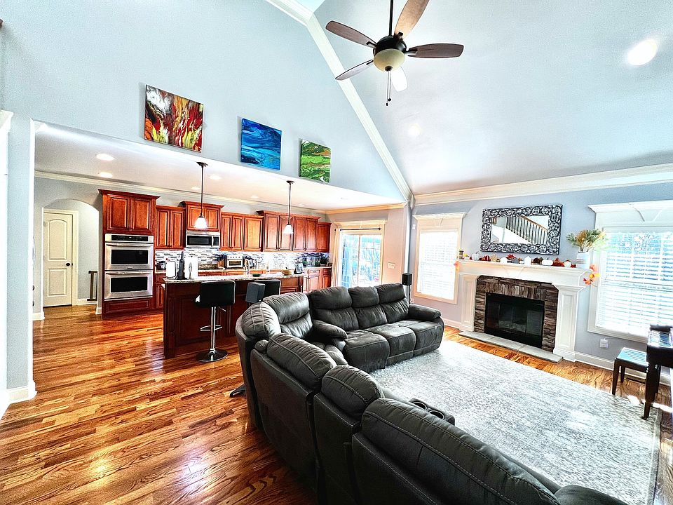 3000 Sakari Cir, Spring Hill, TN 37174 Zillow