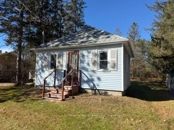 32 Park St, Sundridge, ON P0A 1Z0