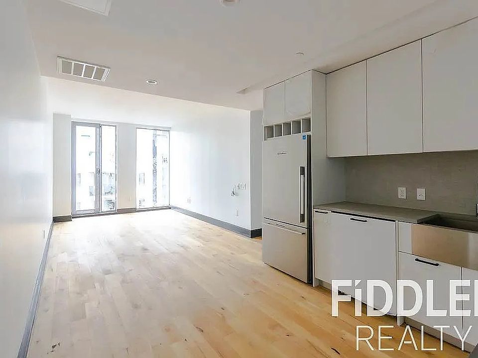 1st image of 42-22 27th St #707