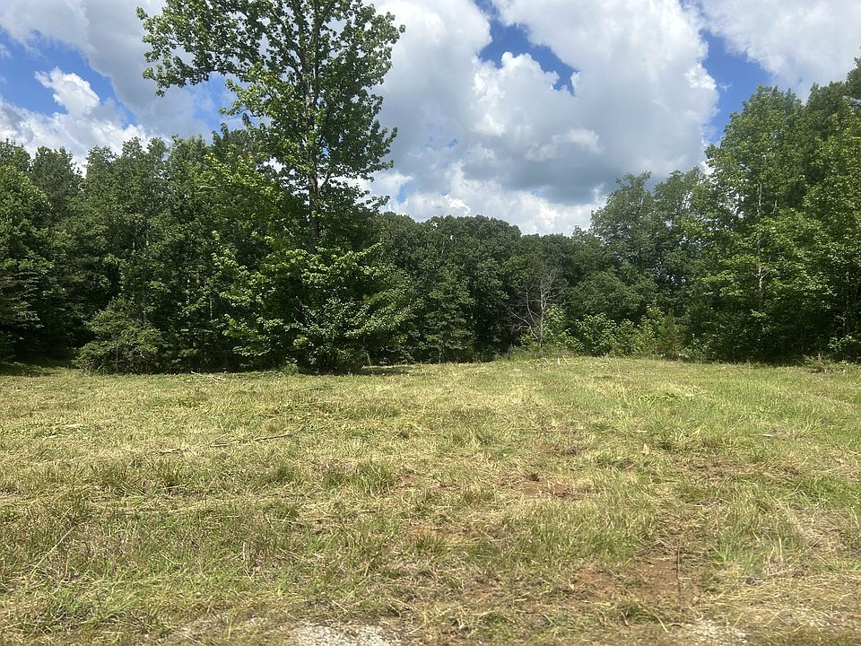 1st image of 760 Chestnut Hill Rd