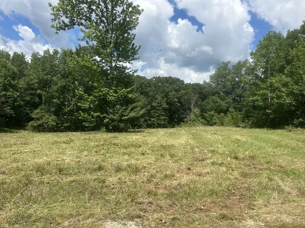 760 Chestnut Hill Rd, Eva, TN 38333