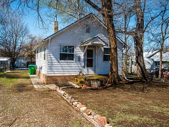 3rd image of 1254 Illinois St