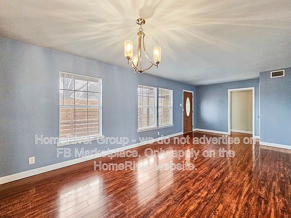 3rd image of 1218 Oblate Dr