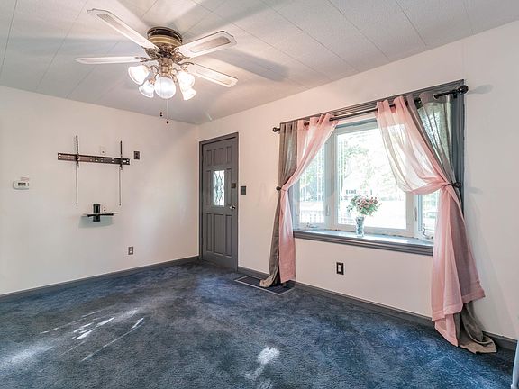4th image of 4432 Glenmawr Ave