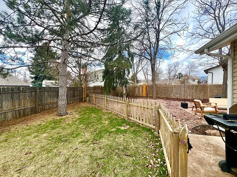 2313 Karakul Ct — Photo 30
