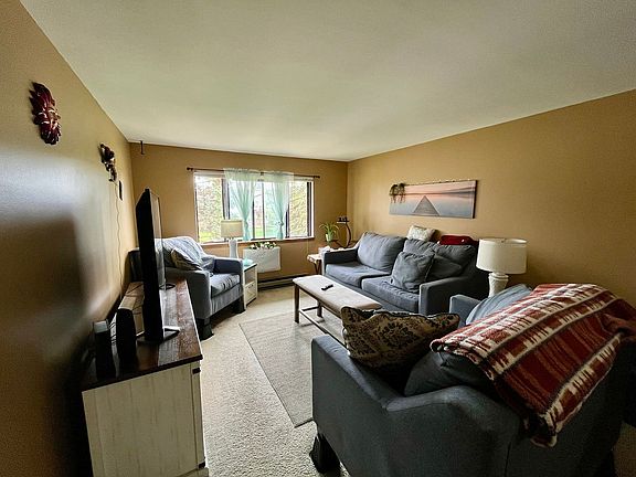 3rd image of N114W15846 Sylvan Cir #305