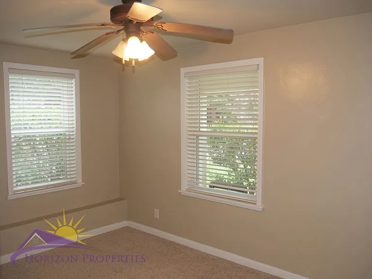 4908 Gastman Way — Photo 26