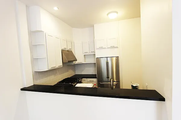 Rented by Urban Real Estate Property Group Inc | media 17