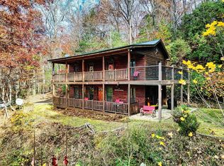 190 N Ruby Lake Dr, Hiawassee, GA 30546