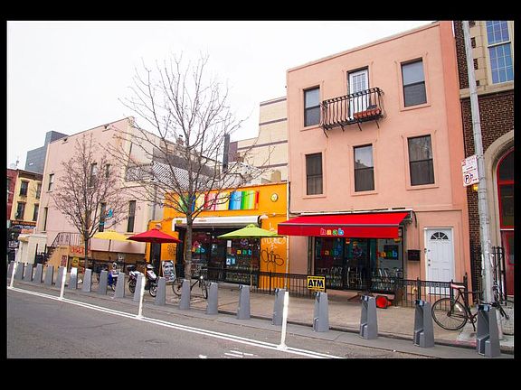 4th image of 624 Grand Street