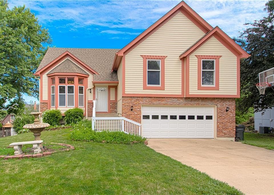 8300 W 148th St, Overland Park, KS 66223 | Zillow