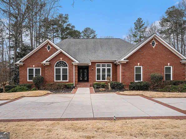 8307 Greenview Dr, Jonesboro, GA 30236