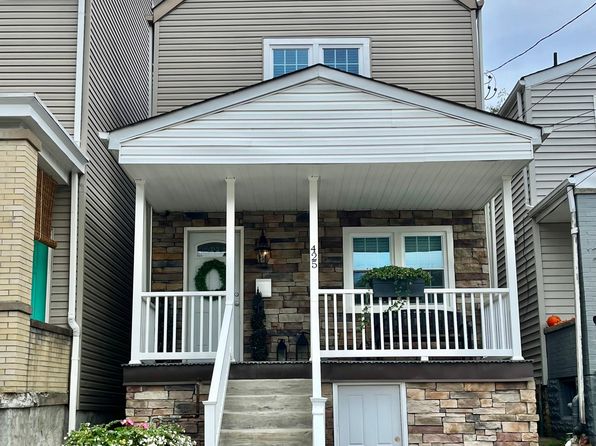 425 Sweetbriar St
