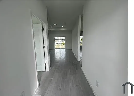2612 31st St SW — Photo 5