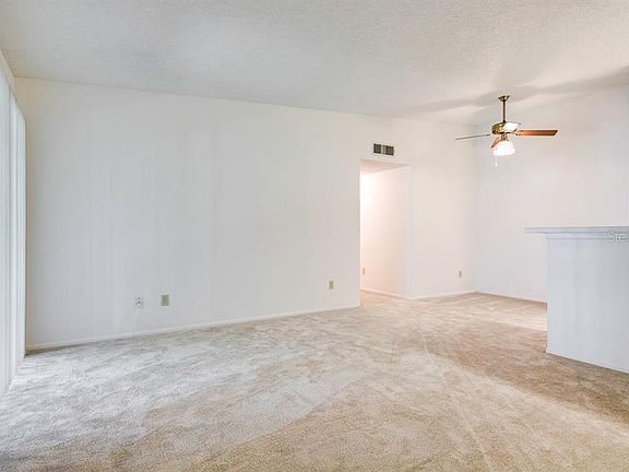 5th image of 3223 Fox Chase Cir N APT 203