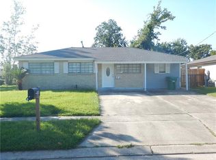 350 Azalea Dr, Westwego, LA 70094