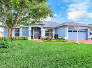 157 Versailles Cir, Naples, FL 34112