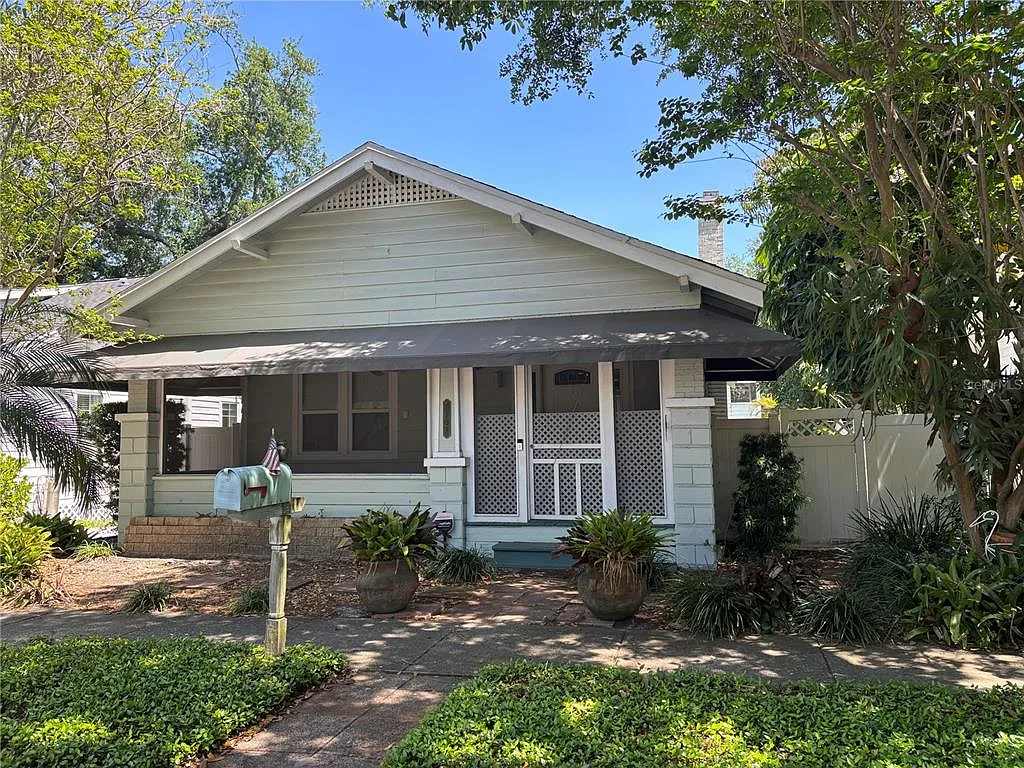 2 bed, 1.5 bath, 728 sqft, $2,475 — Photo 1