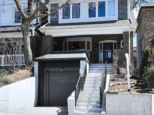 217 Winona Dr #C03, Toronto, ON M6C 3S4
