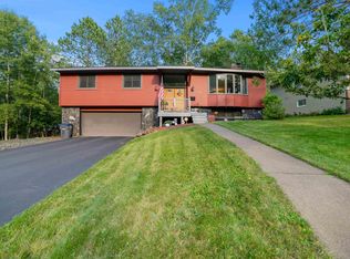 2140 Dunedin Ave, Duluth, MN 55803