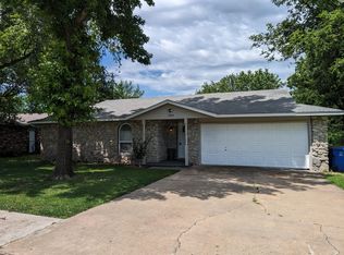 1604 S Redbud Pl, Broken Arrow, OK 74012
