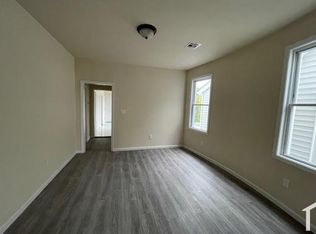 17 20th Ave FLOOR 3, Irvington, NJ 07111