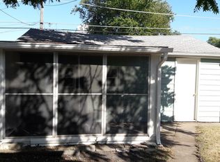 18241 Oakwood Ave, Lansing, IL 60438