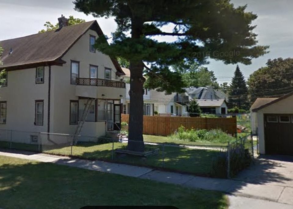 Detached Garage with 1 stall per unit.