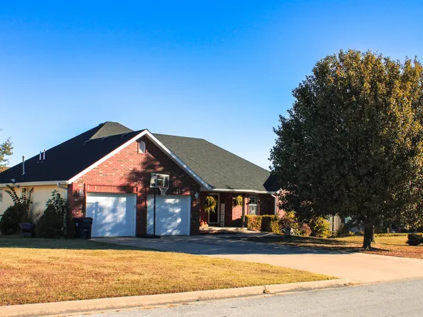 890 Lewis Street, Marshfield, MO 65706