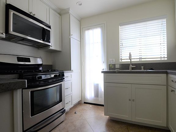 Fully renovated kitchen