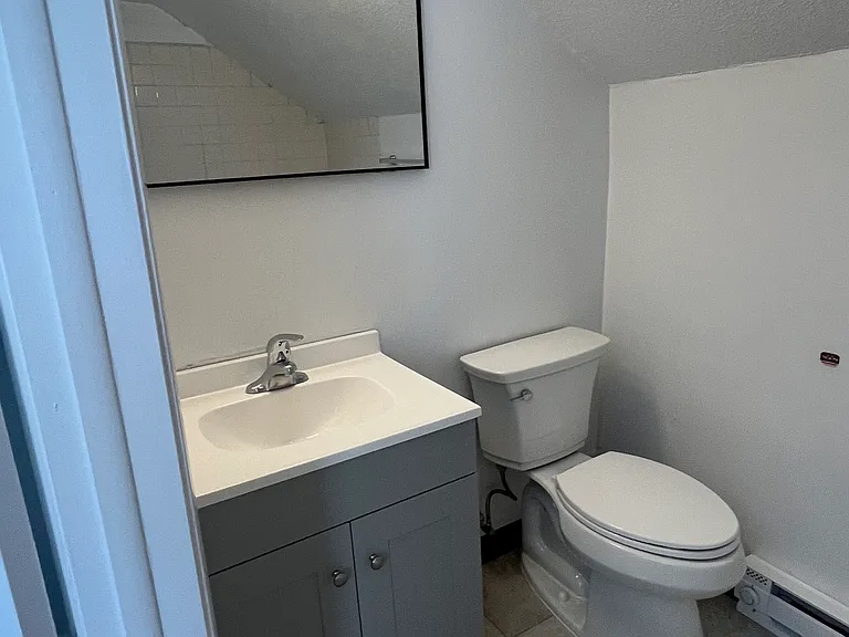 938 Shelburne Rd #4 — Photo 6