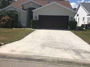 18088 Horseshoe Bay Cir, Fort Myers, FL 33967