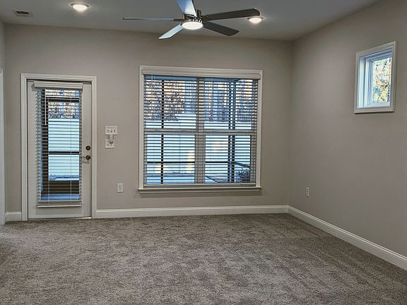 Spacious living room