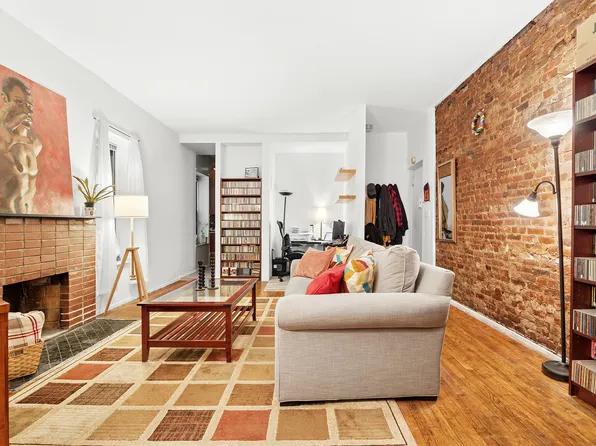 234 East 14th Street 2E image 1 of 6