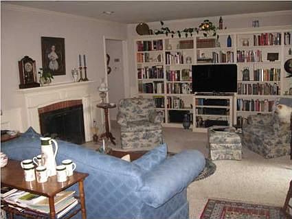 2nd image of 800 Kingswood Dr