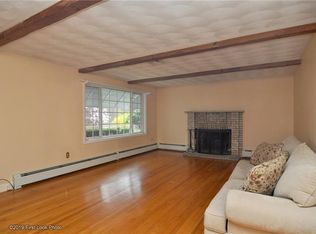 75 Winsor Ave, Johnston, RI 02919