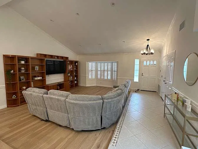 4 bed, 2084 sqft, $1,400 — Photo 3