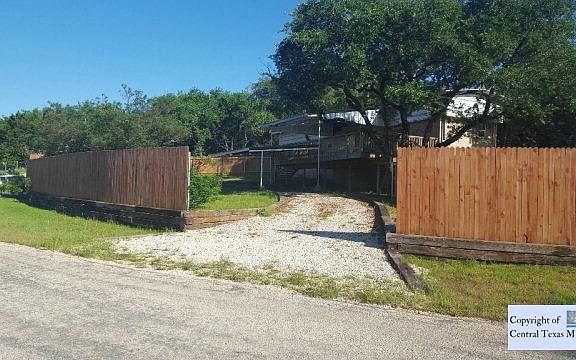 3rd image of 1301 Skylark Dr