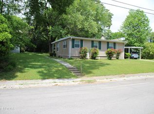 203 Northwestern Ave, Oak Ridge, TN 37830