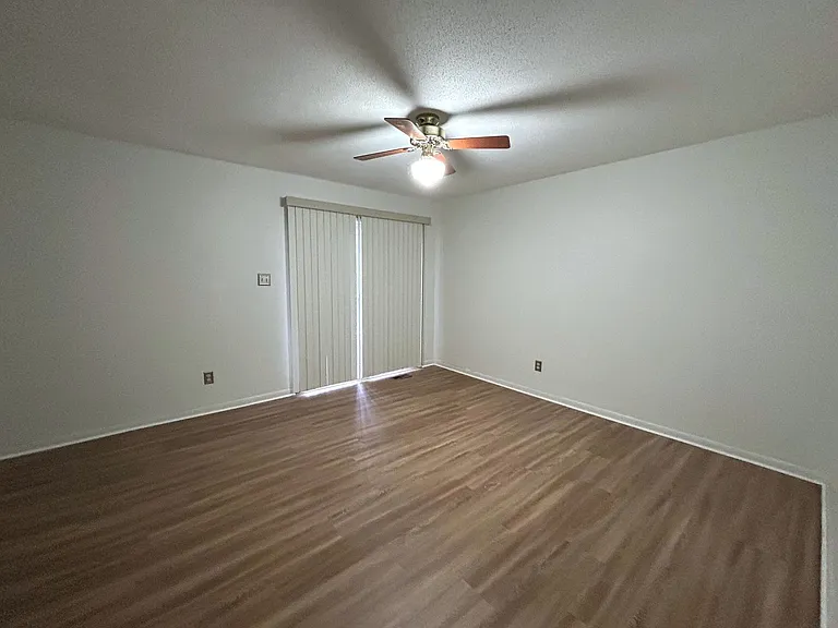 3112 Avondale Ct — Photo 5