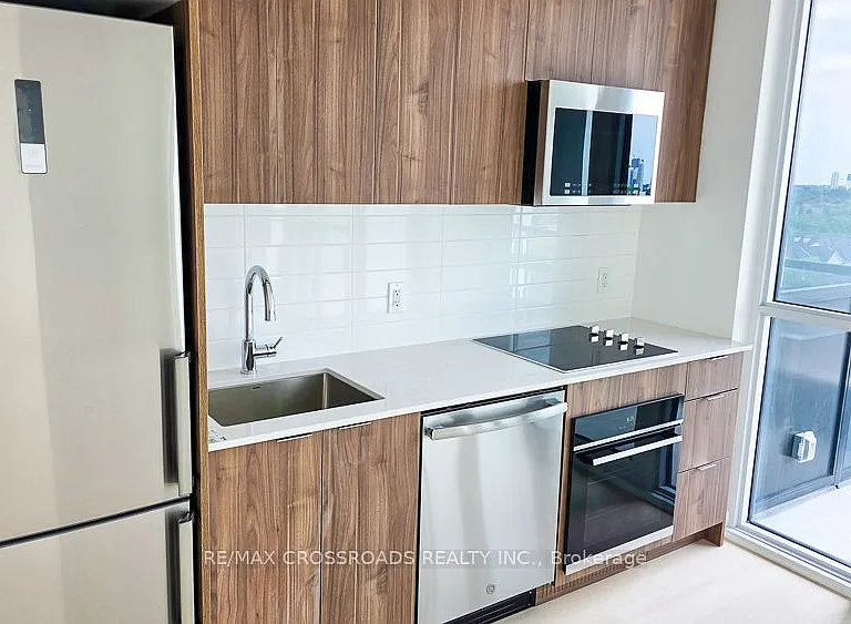 20 Deans Dr #805 — Photo 11