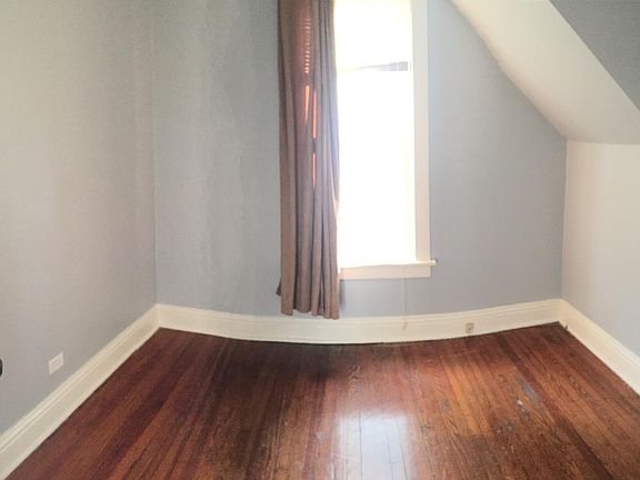 4th image of 203 W Lincoln Ave #1