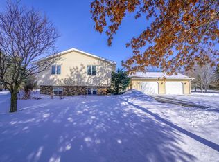 616 Grange Rd, Hudson, WI 54016