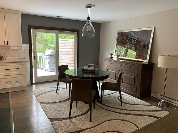 4th image of 94 Great Lake Dr