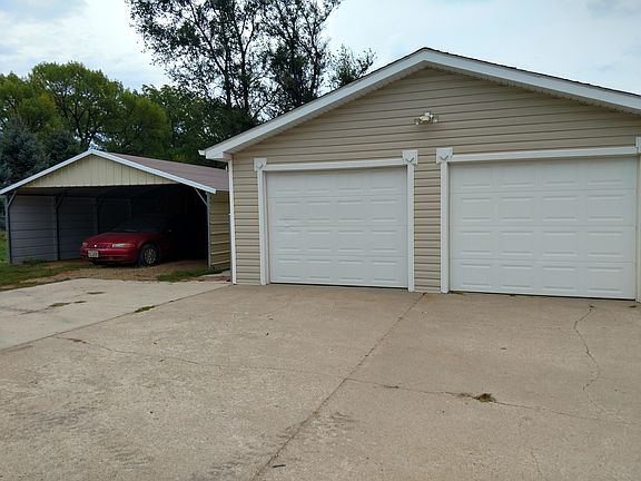 2 car garage and carport