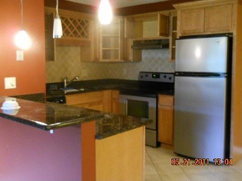 4th image of 3009 Heritage Dr APT 2